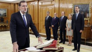 Mariano Rajoy jura ante el Rey como Presidente/El País
